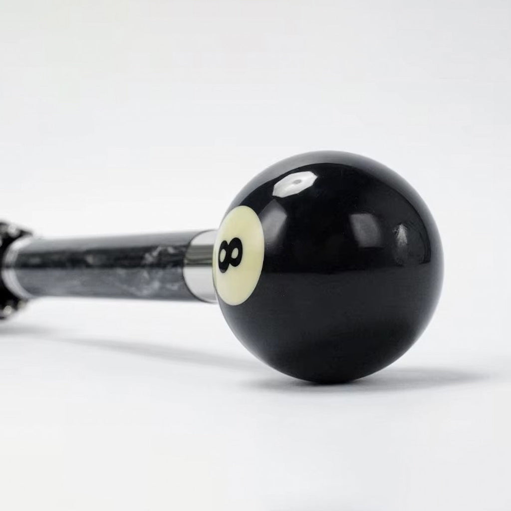 Sorélane Huit : boule noire portant le chiffre 8.