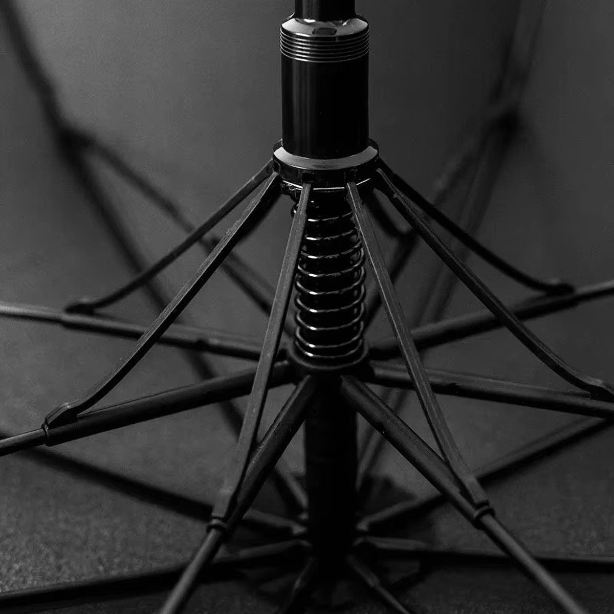 Sorélane Allure - Parapluie long à poignée courbe ambrée