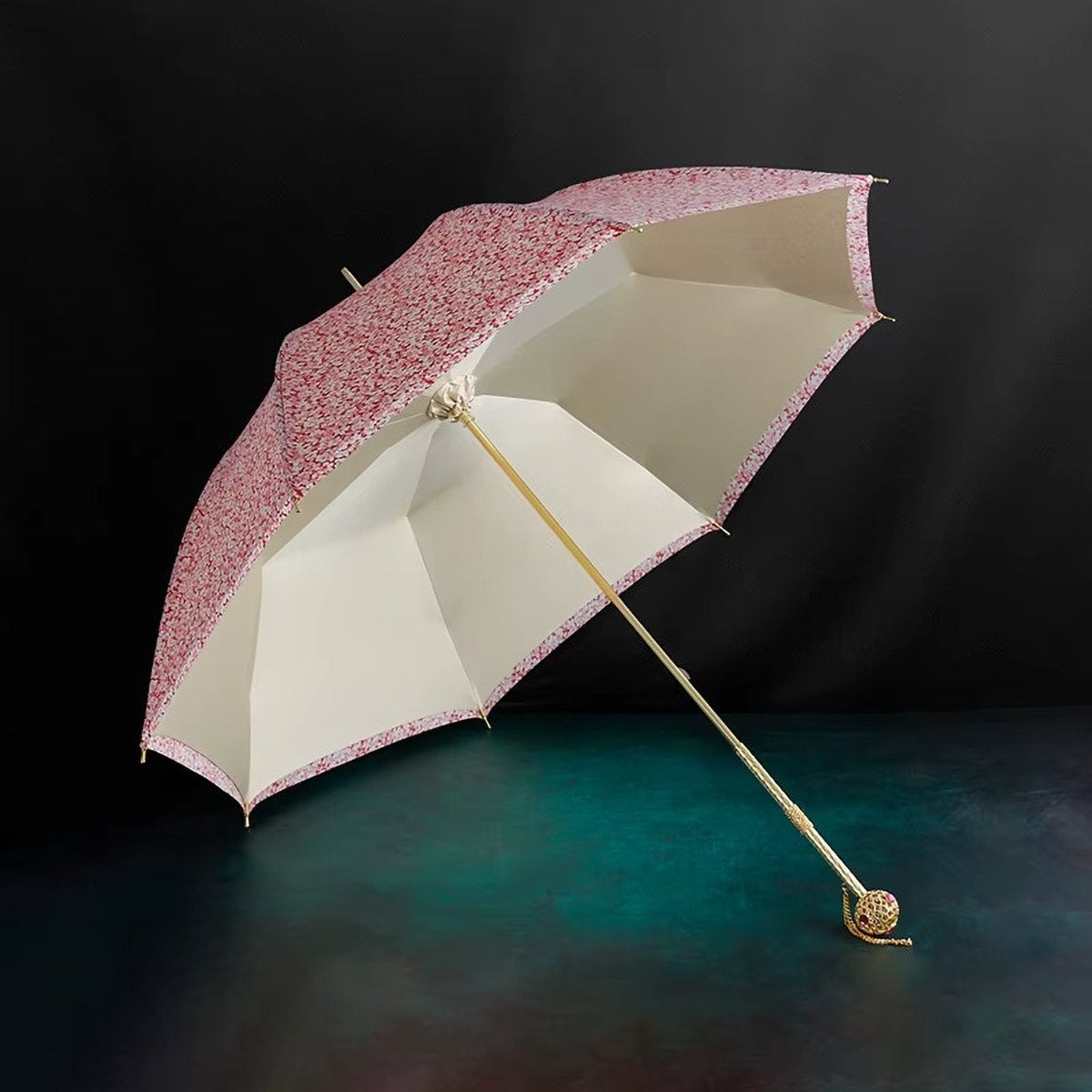 Sorélane Pivoine : toile florale rose ouverte avec intérieur clair.