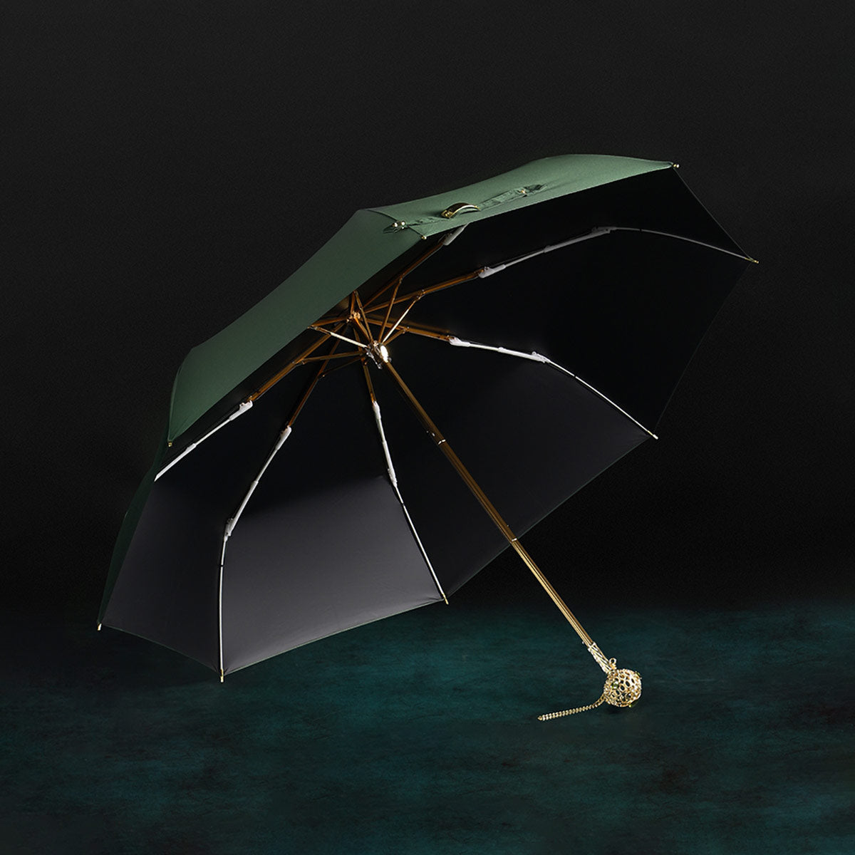 Sorélane Scintille : version verte ouverte avec intérieur sombre.