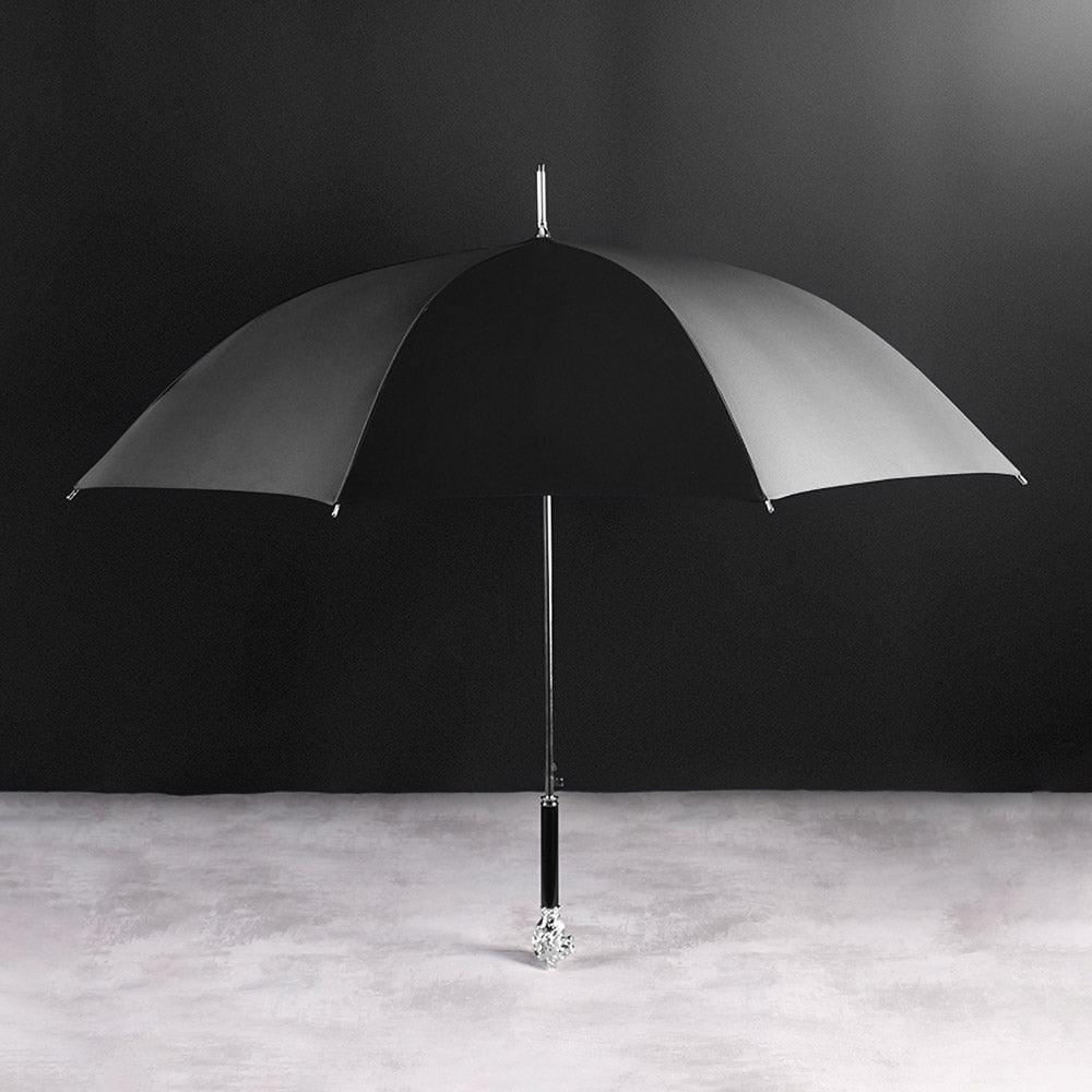 Sorélane Majesté : parapluie noir ouvert de face.