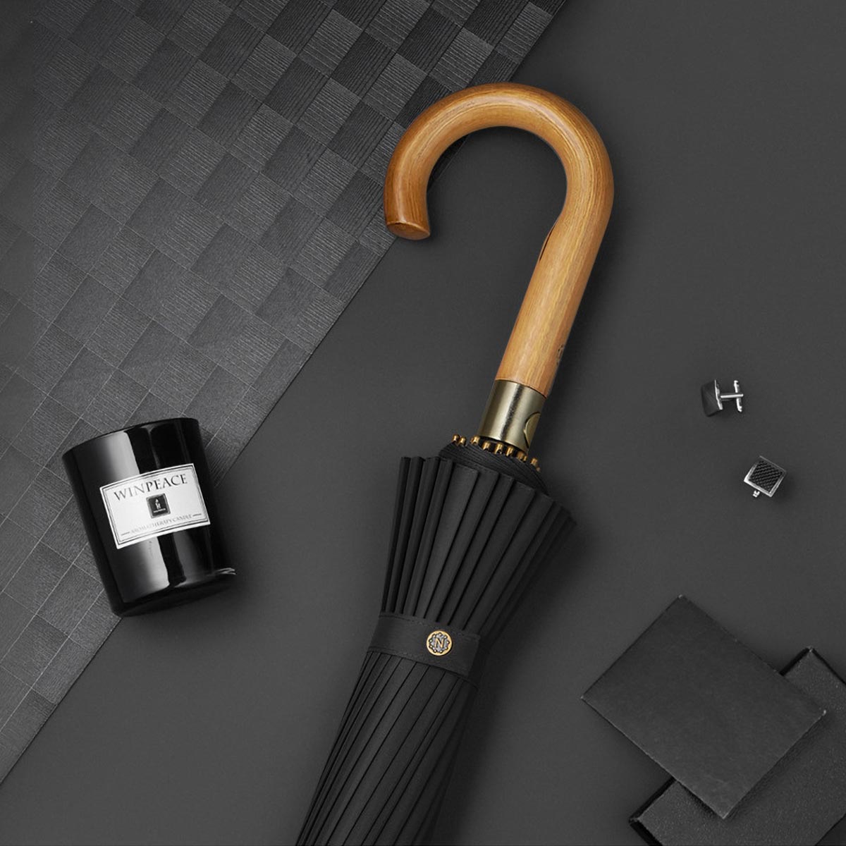 Sorélane Cadence : version Noir du parapluie.